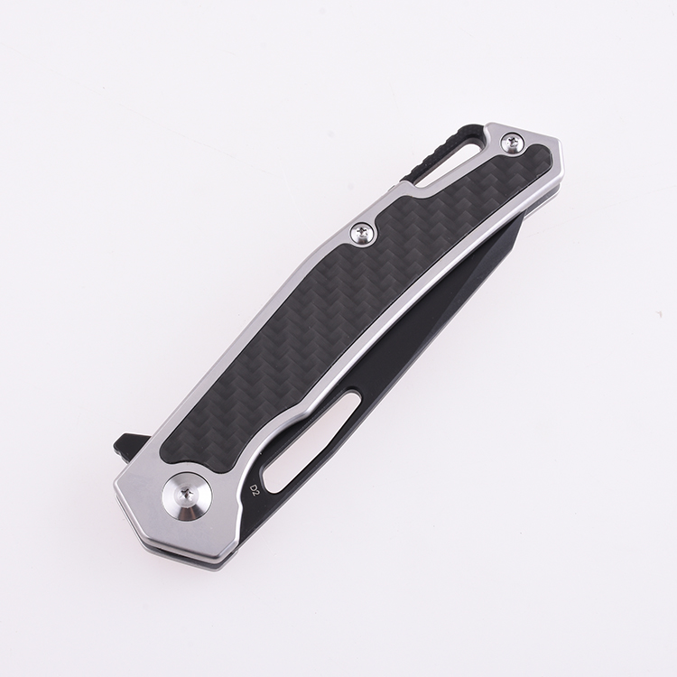 Coltello tascabile pieghevole Shieldon Barraskewda D2 lama 3Cr14 + manico in fibra di carbonio 9042S1-B