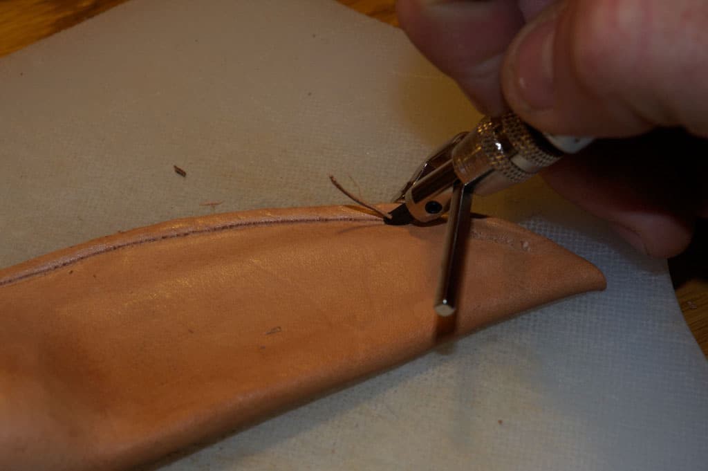 Cara Membuat Sarung Kulit untuk Pisau Anda , Shieldon