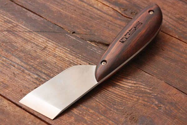 Leather Knives 01, Shieldon