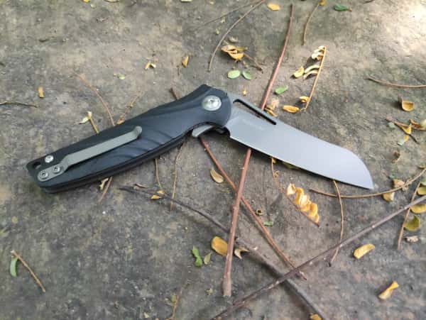 Outdoor Knives So Expensive 03, Shieldon
