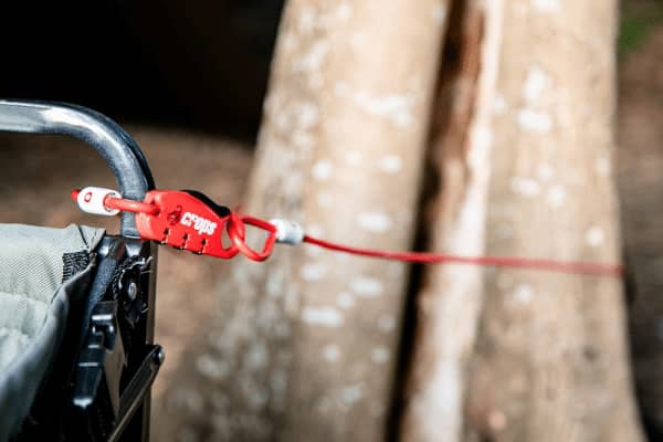 Crops products such as the innovative carabiner “ELK” with a lock make an outstanding performance in the outdoor scene!, Shieldon