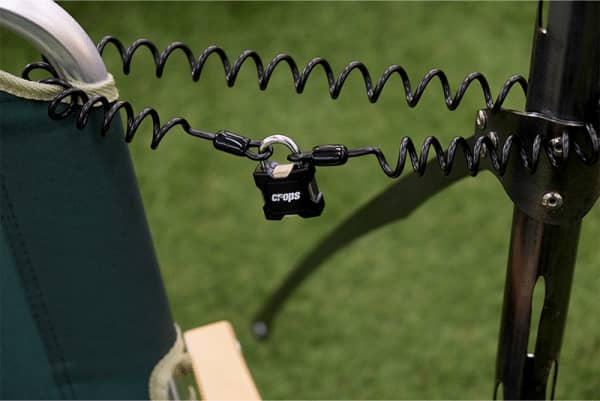 Crops products such as the innovative carabiner “ELK” with a lock make an outstanding performance in the outdoor scene!, Shieldon