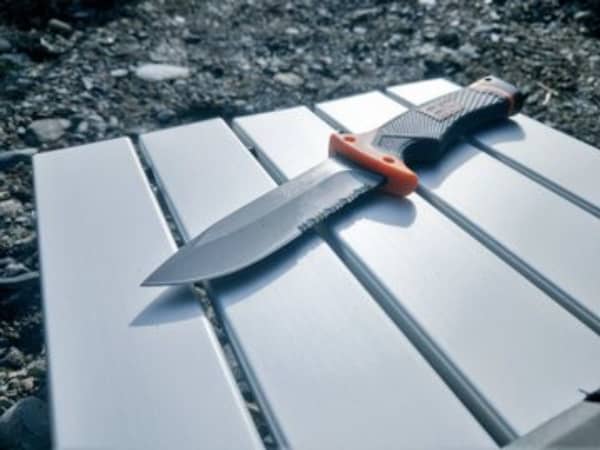 Review Bear Grylls’ Ultimate Knife! Function and quality evaluation by users!, Shieldon