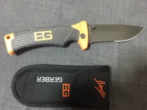 Review Bear Grylls’ Ultimate Knife! Function and quality evaluation by users!, Shieldon