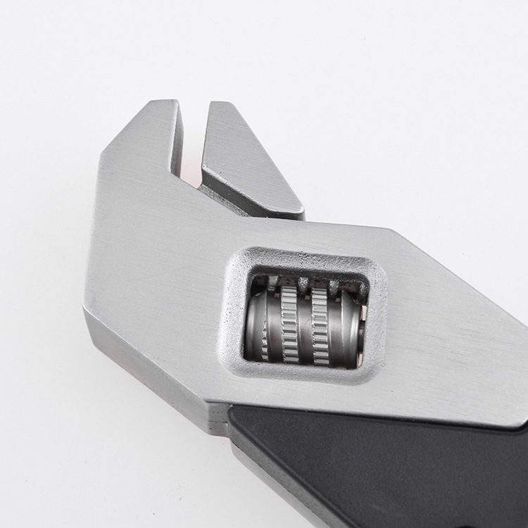 Wholesale EDC 6 multi functions spanner feature portable daily use YJ-2230 14