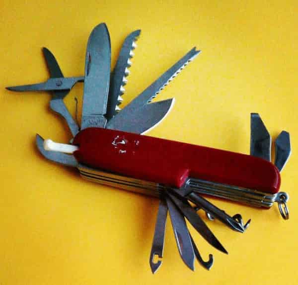 10 Swiss Army knives! Introducing a versatile knife that can be used in multiple ways!, Shieldon