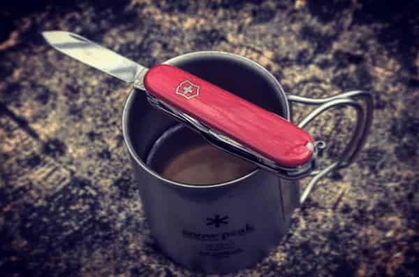 10 Swiss Army knives! Introducing a versatile knife that can be used in multiple ways!, Shieldon