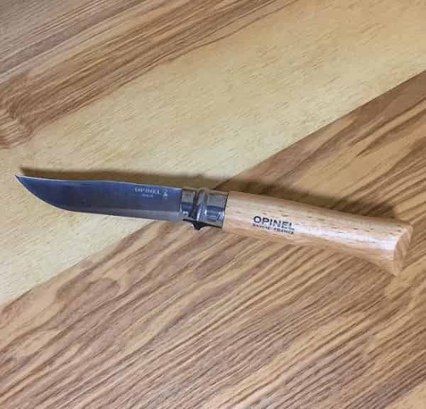 Nécessités ! Présentation du charme des couteaux EDC, comment les choisir et produits recommandés ! , Bouclier