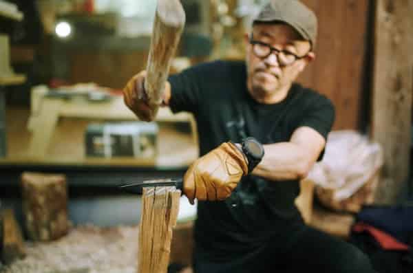 4 types de lames seulement ? Introduction au Bushcraft par Misa Kimura , Shieldon