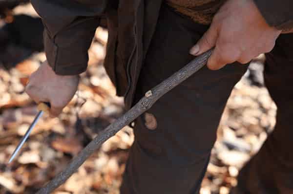 Connaissance de base des couteaux utiles pour le camping, enseignée par l'évangéliste Mora Shuhei Nagano. , Shieldon