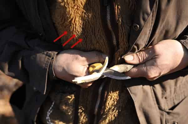 Connaissance de base des couteaux utiles pour le camping, enseignée par l'évangéliste Mora Shuhei Nagano. , Shieldon