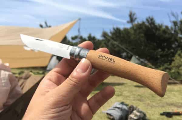 Violazione della legge sulle armi da fuoco e sulle spade con un coltello da campeggio? 10 cose a cui devi stare attento in macchina , Shieldone