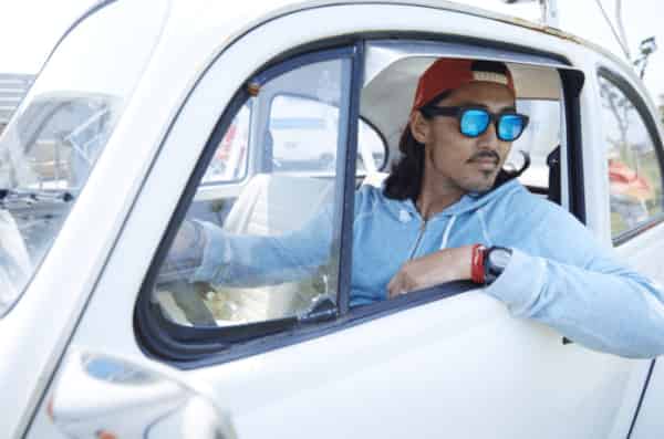 Violazione della legge sulle armi da fuoco e sulle spade con un coltello da campeggio? 10 cose a cui devi stare attento in macchina , Shieldone