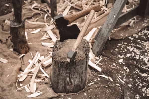What are the necessary tools for “chopping wood”? 5 items that beginners should have, Shieldon
