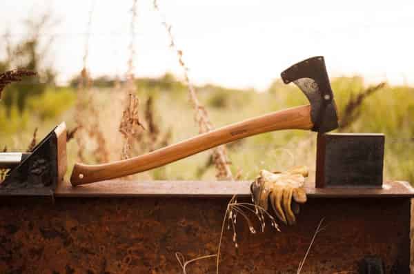 What are the necessary tools for “chopping wood”? 5 items that beginners should have, Shieldon