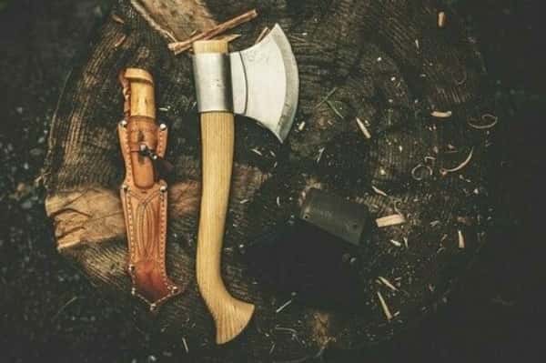 Introducing saws that are active in the camp! Great for chopping wood and bushcraft, Shieldon