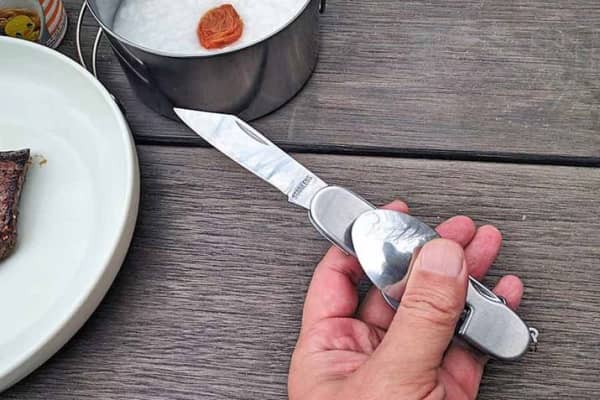 This is one outdoor meal! &#8220;Split&#8221; Multi-functional knife type cutlery, Shieldon
