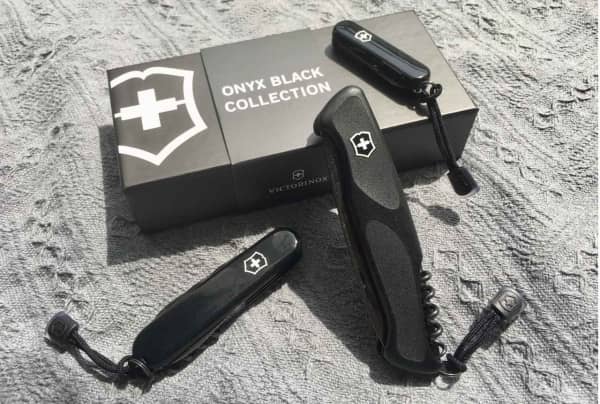 Victorinox’s multi-tool knife We compared 3 types of “Onyx Black Collection” with outstanding luxury!, Shieldon