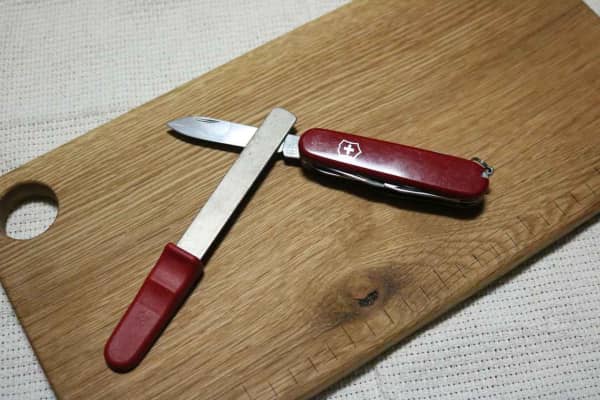 Revive the sharpness of knives and multi-tools! Review of Victorinox’s “Diamond Sharpener”, Shieldon