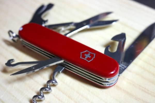 [Alat multi yang direkomendasikan oleh penulis EDC] Menjelaskan Victorinox “Climber” , Perisai