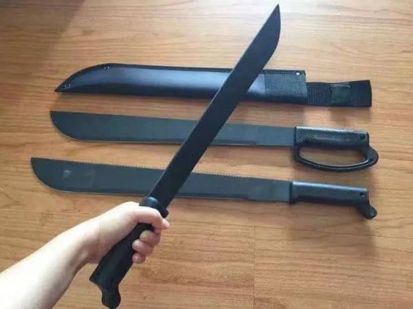 Un grand couteau qui a résisté aux plus grands tests pratiques——Master Knife , Bouclier