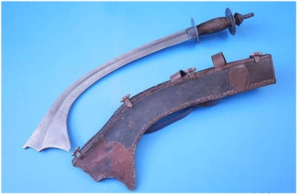 Nepal&#8217;s traditional cold weapons, Shieldon