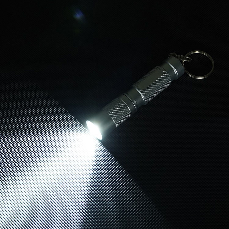 Lampe de poche mini taille clé anneau en alliage d'aluminium MG-MNL-001 s10
