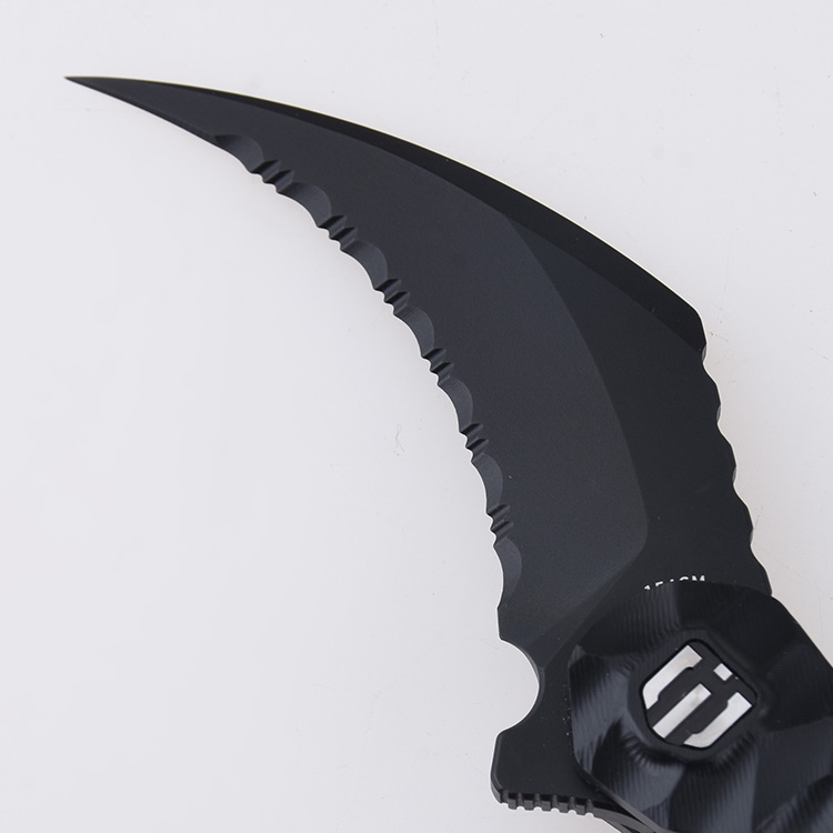 Shieldon DC01L Scythe XL, 154CM Pikal blade coating, fully serrated, black PEI s03