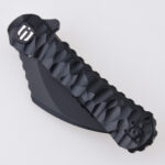 Shieldon DC01L Scythe XL, 154CM Pikal blade coating, fully serrated, black PEI s09