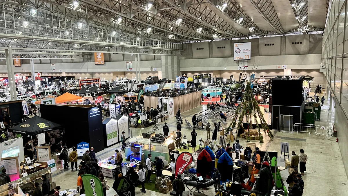 International Trade Shows (Folding Knives & Multi-Tools), Shieldon