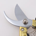 SG21282 curved blade SK5 garden scissors shears golden s1