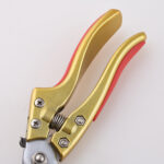 SG21282 curved blade SK5 garden scissors shears golden s2