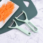 TR22363A peeler kitchen utensil tool portable outdoor use s4