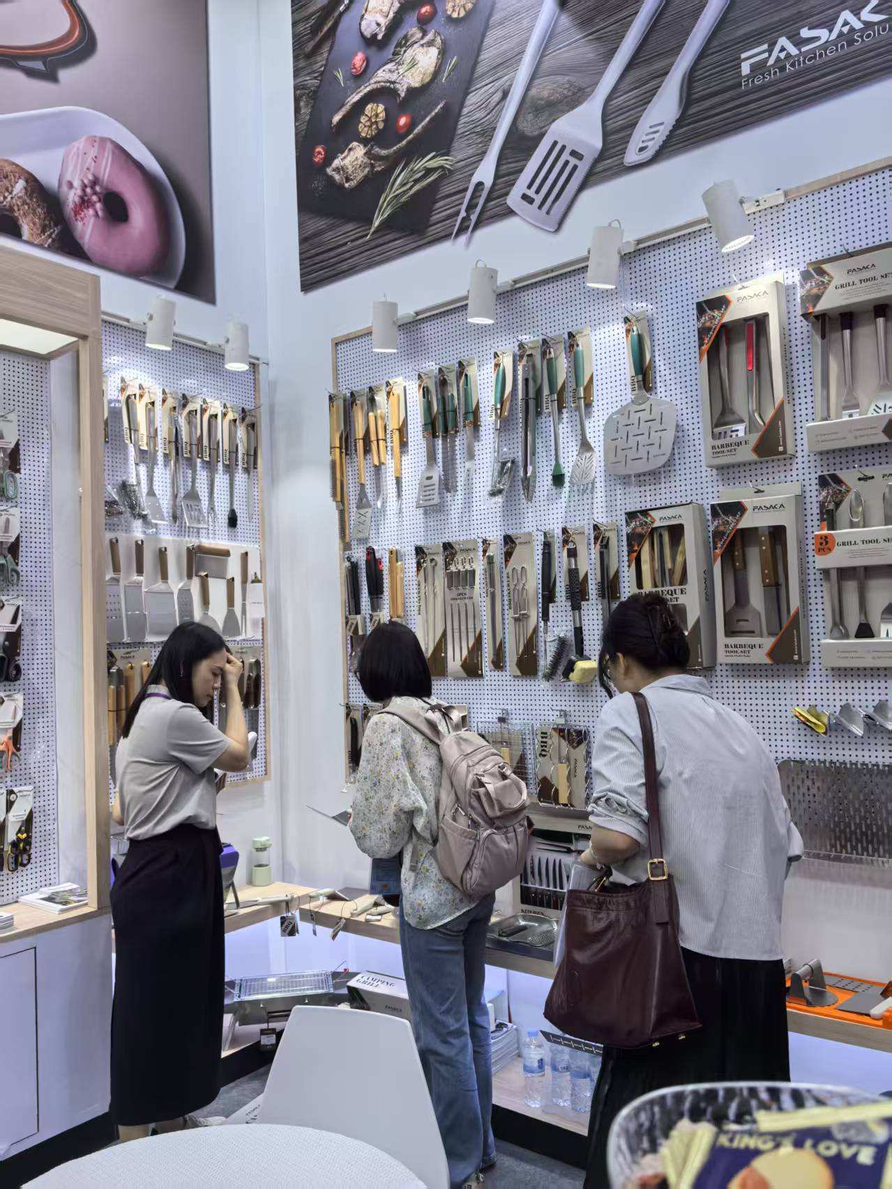 DKS Group at the 137th Canton Fair: United Booths, New Partnerships, and Global Opportunities, Shieldon